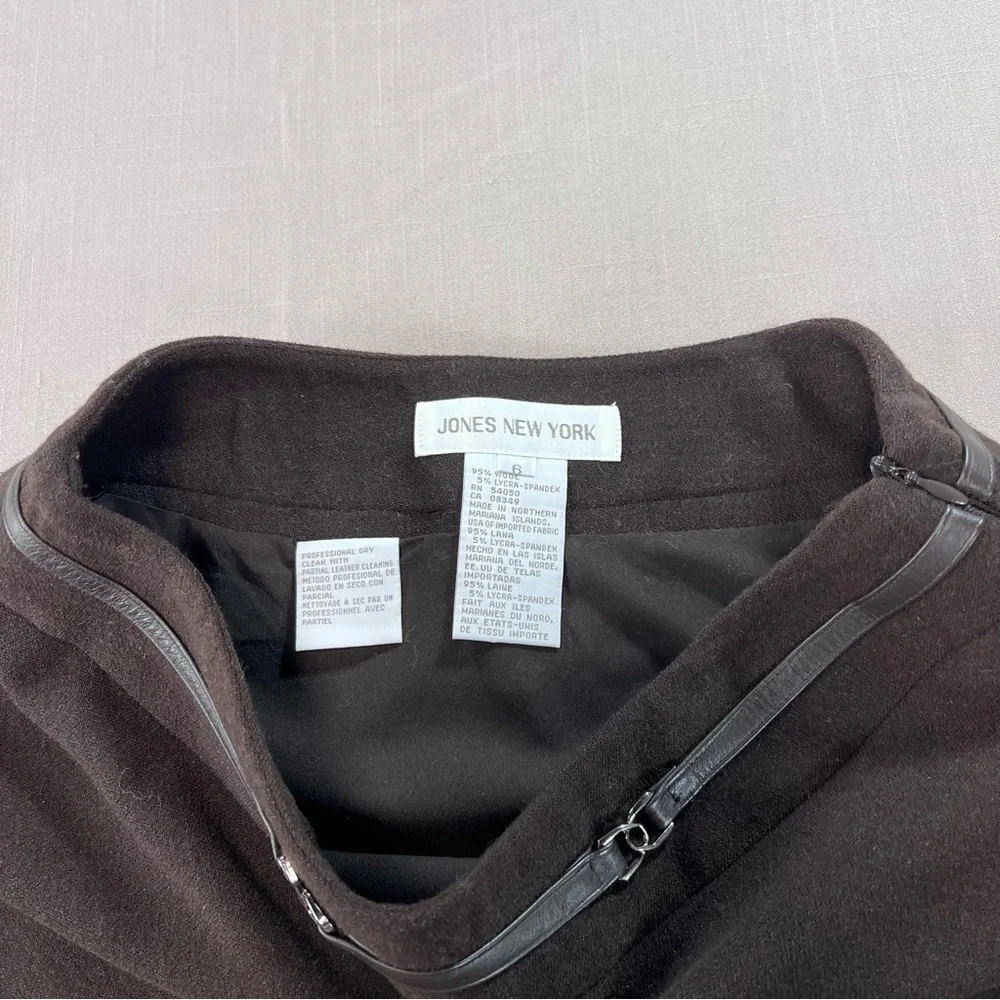 Jones New York Wool Skirt Size 6 Brown Leather Trim Zip Waist